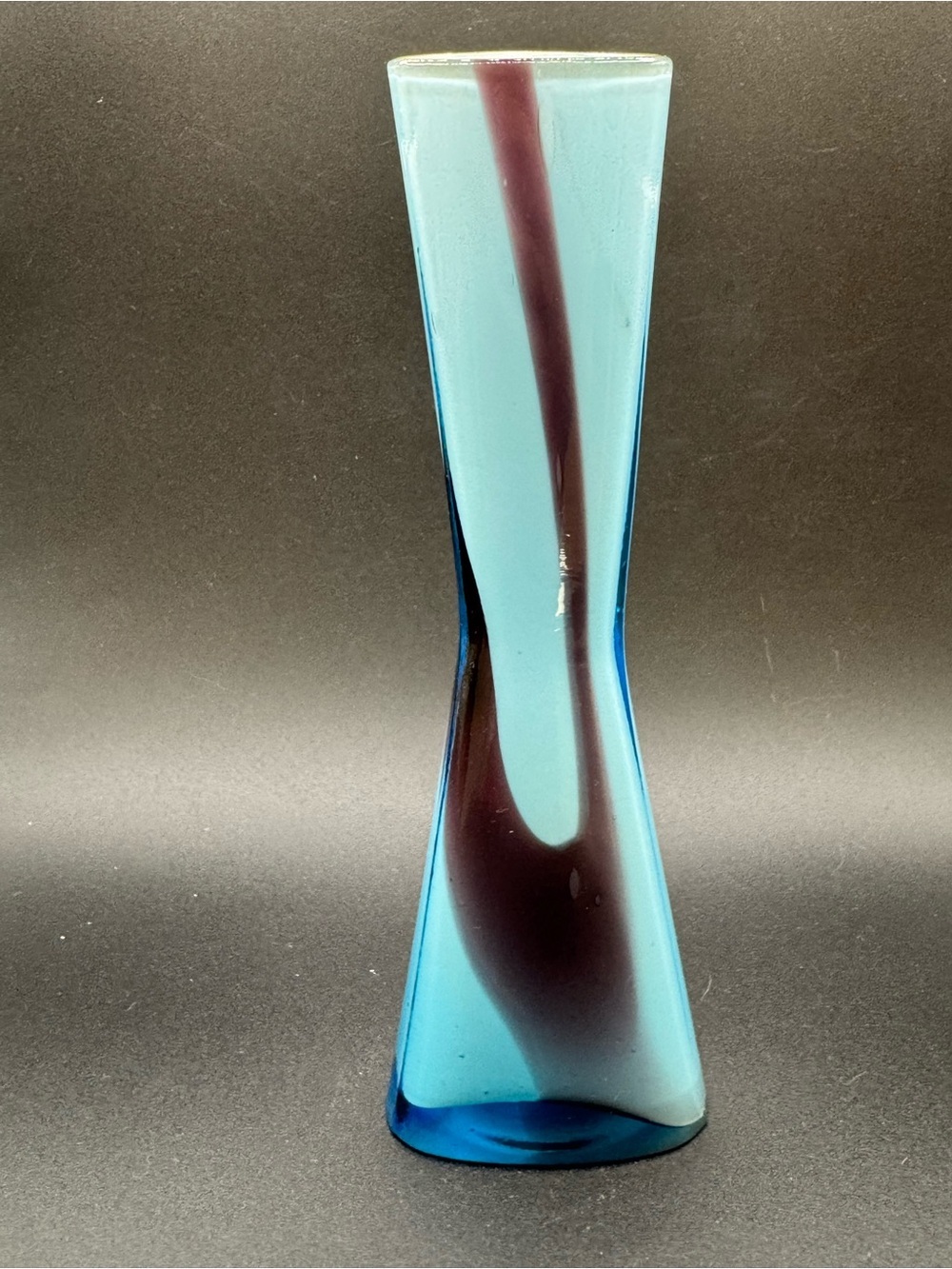 VTG Art Glass Bud Vase Futuristic Modern Amorphous 3 sided Contemporary 7.5”